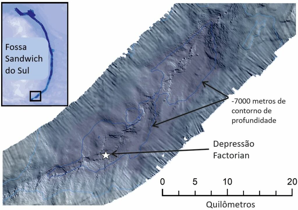 O Factorian Deep está a 60,4 graus Sul e, portanto, apenas no Oceano Antártico.